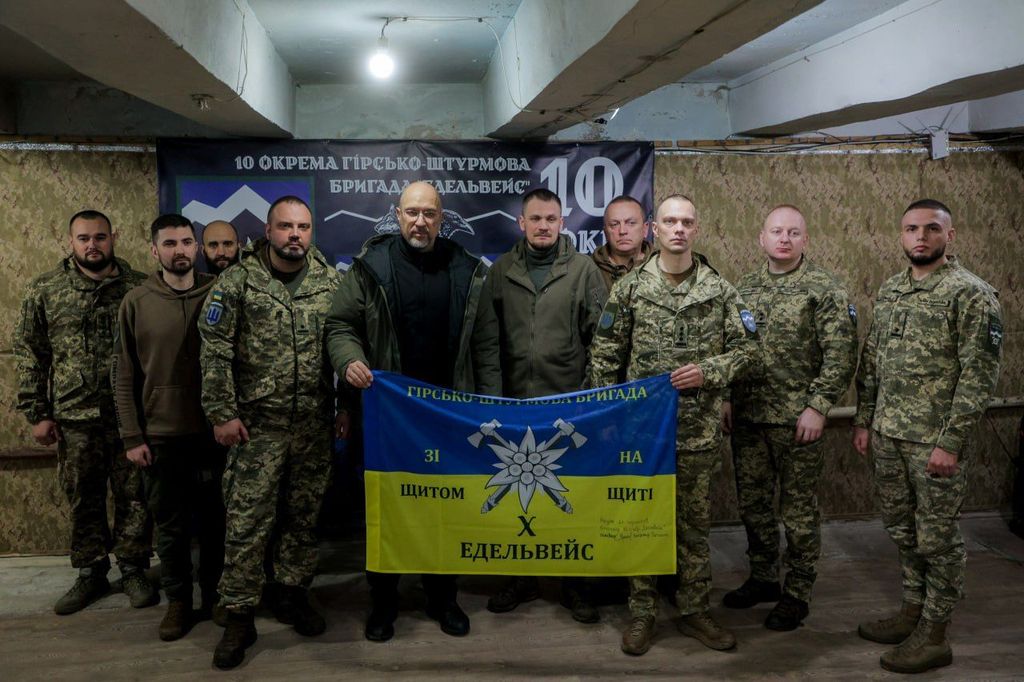 【梅花名家】爭取戰略勝利    俄軍狂功紅軍城