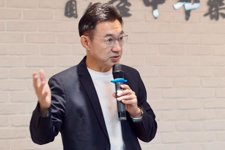 江啟臣領先何欣純6.7個百分點！ 智庫民調出爐：綠營猛攻毒油仍難撼盧秀燕