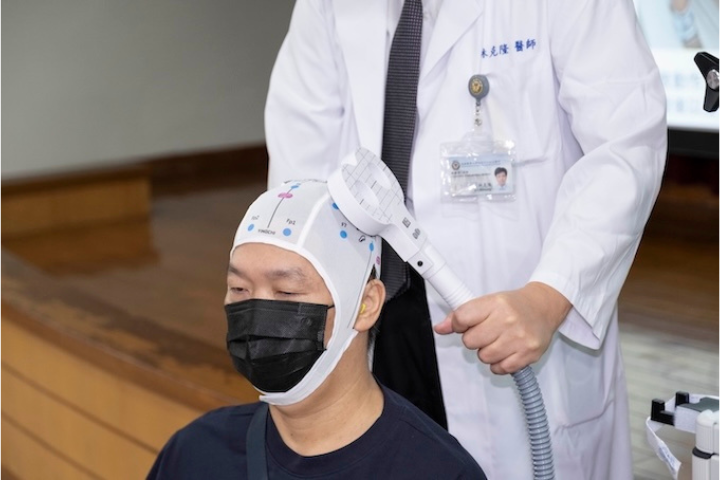 高醫rTMS整合跨領域復健 助中風患者恢復日常
