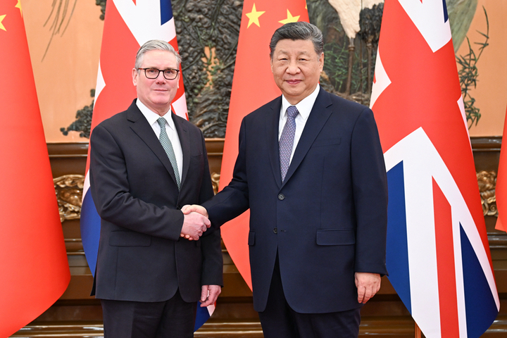 施凱爾會習近平盼建構「更成熟關係」　中英簽署打擊非法移民走私協議