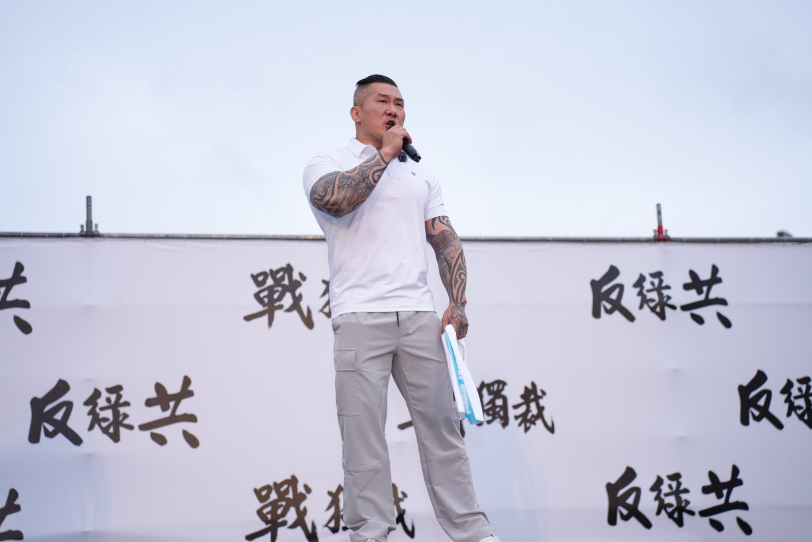 館長陳之漢26日在凱道痛批，民進黨給我們愈來愈撕裂的台灣。圖/記者陳思豪攝