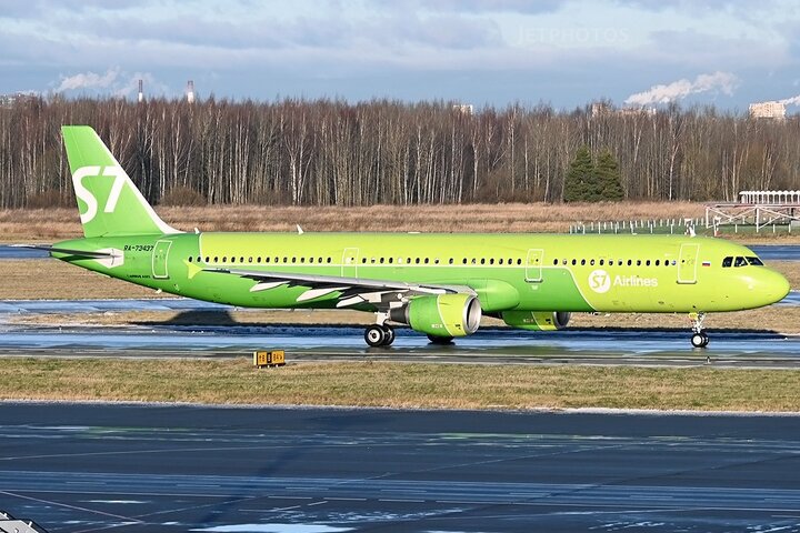降落衝出跑道的西伯利亞航空班機。資料圖片，取自Antony Ochieng,KE《推特》