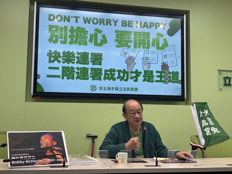 民進黨大老林濁水近日批評民進黨團總召柯建銘(圖)「仇恨值不低」，才讓國民黨喊出「罷藍委等於讓柯建銘當立法院長」，柯建銘30日開戰林濁水表示「忍你很久了」。圖/中央社