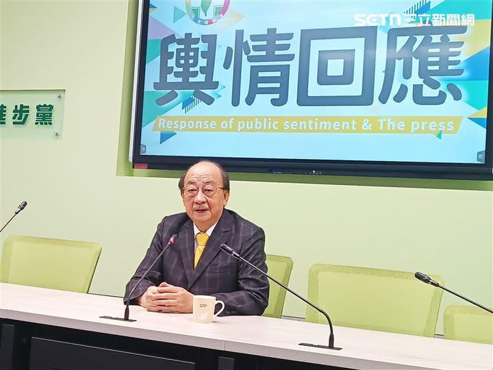 民進黨團總召柯建銘稱，至少有31席國民黨立委將會被罷免，這是民意的反擊。圖/取自柯建銘臉書