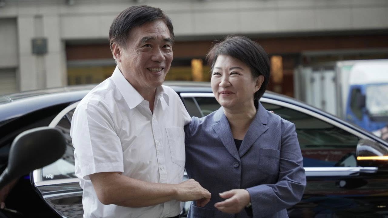 前台北市長郝龍斌（左）在國民黨主席選舉中敗北，也打亂了國民黨建制派原本布局的一盤棋，對盧秀燕（右）的總統路增添路障。圖／取自郝龍斌臉書