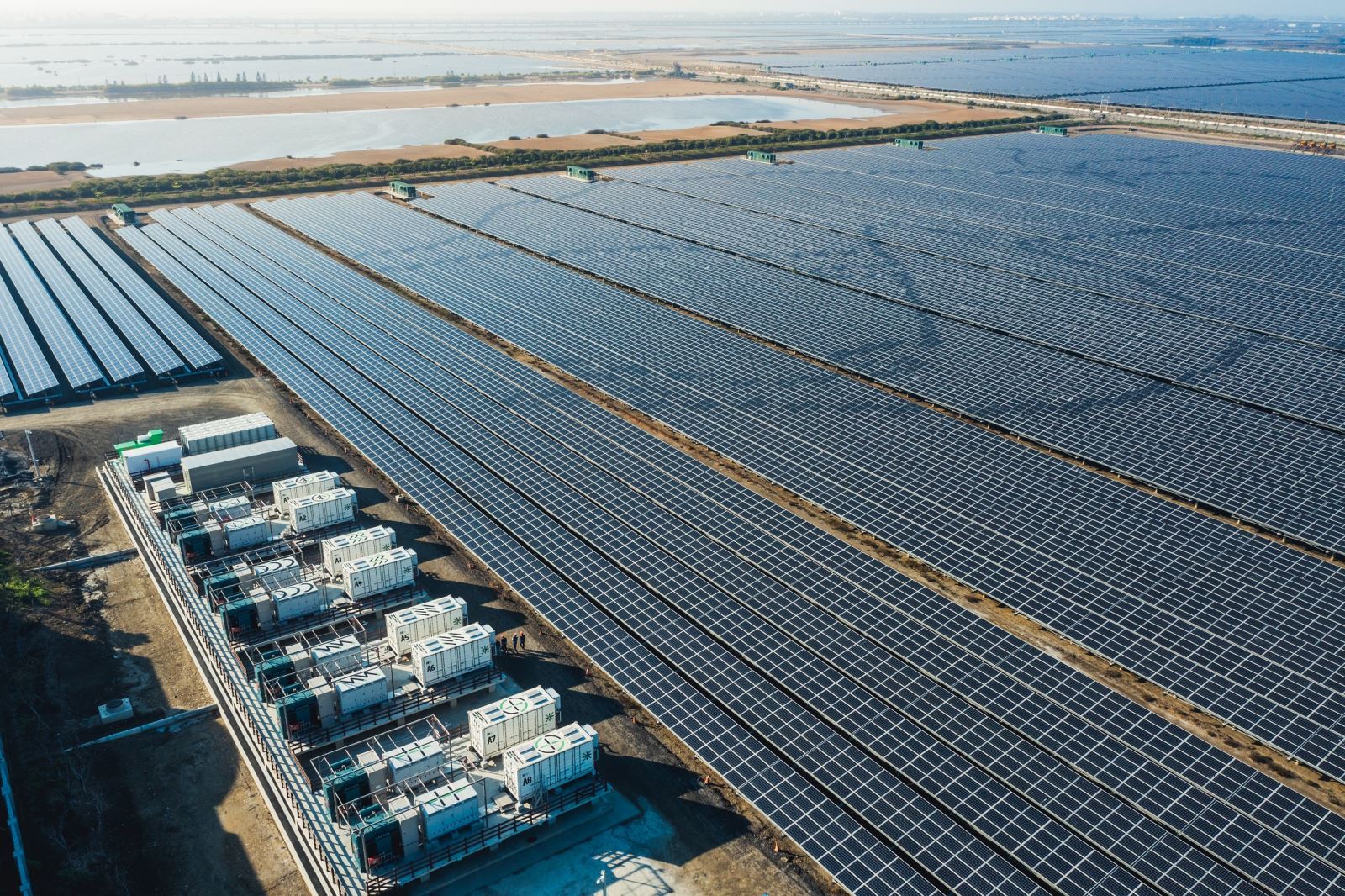 去年沒出現缺電，正是因為經濟狀況不佳，台電用電量僅達史上第3高，未續創新高。圖/取自台灣電力公司官網