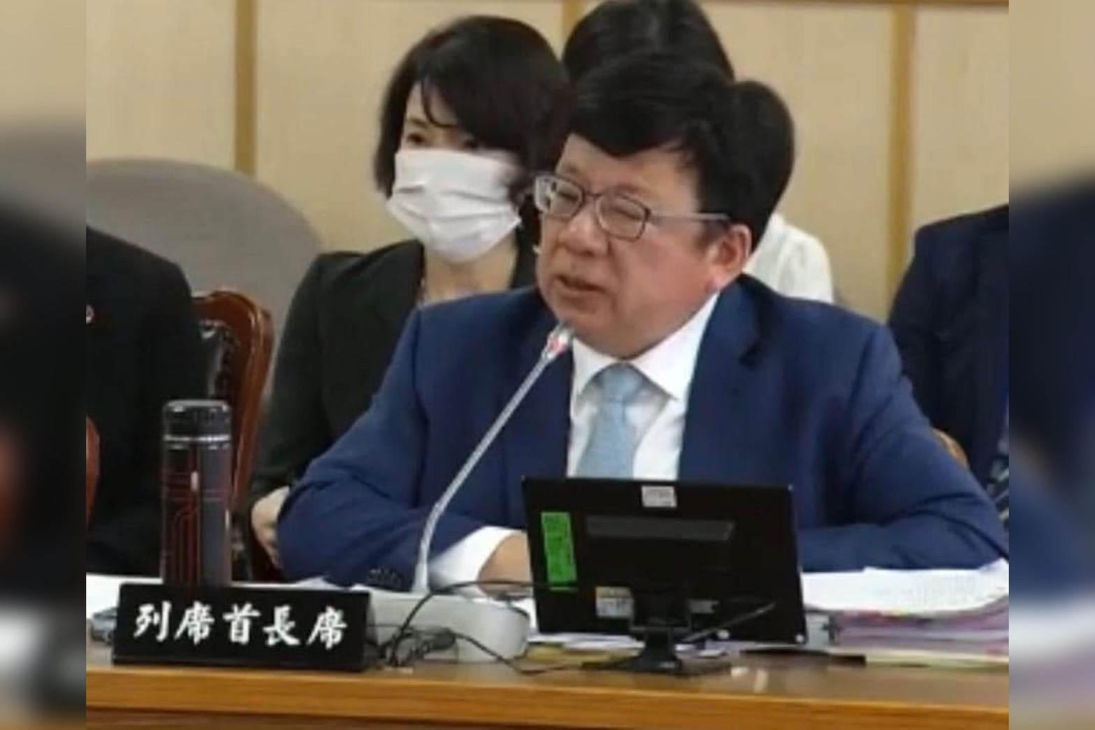 監察院秘書長李俊俋遭指控利用公務車接送愛犬。圖/取自李俊俋臉書