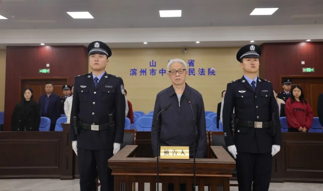 大陸中石化天然氣分公司原黨委書記段彥修收賄案，一審判有期徒刑14年。圖/取自川觀新聞