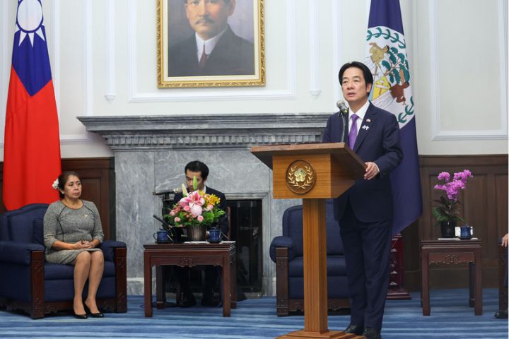 【梅花專論】一份躲在美國背後自我滿足的國慶文告    