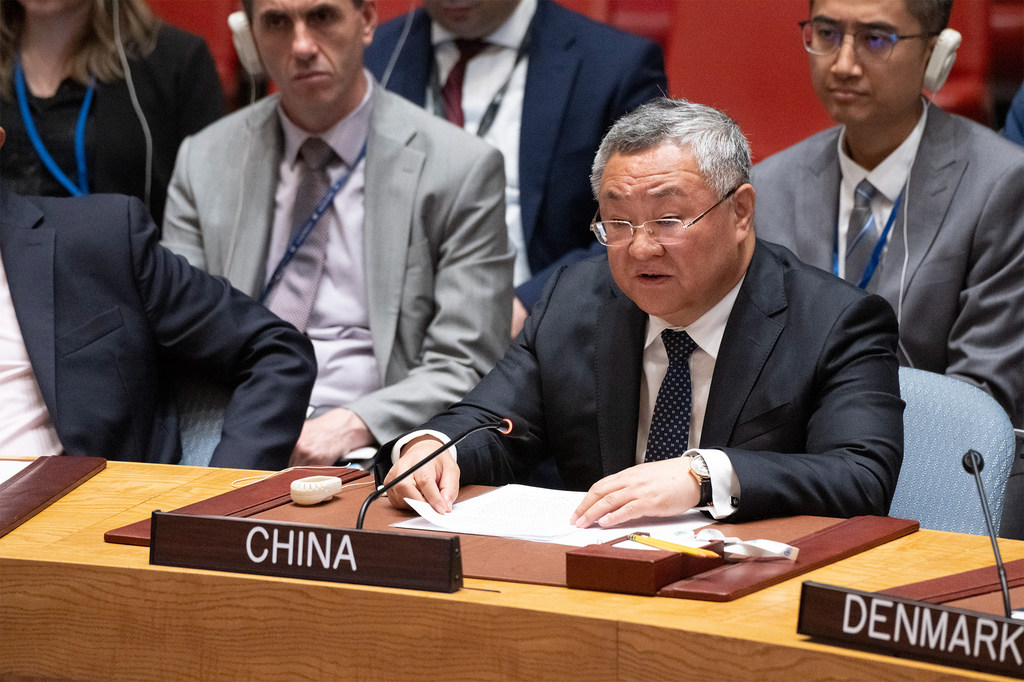 美襲伊朗核設施後，中共駐聯合國代表傅聰在安理會緊急會議上遣責美國，嚴重違反「聯合國憲章」，並提出停火草案。圖／取自聯合國
