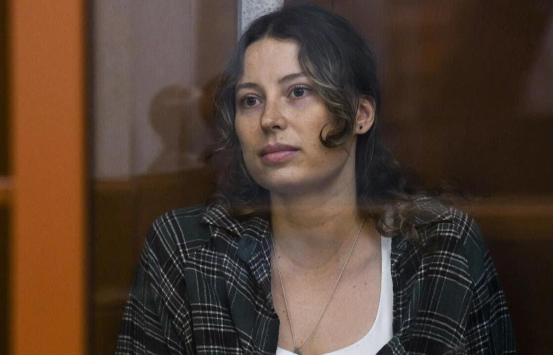 卡蕾莉娜去年因捐款51.80美元給援助烏克蘭的慈善機構而遭俄國法院裁定犯下叛國罪。圖/翻攝自CBS Mornings YouTube頻道