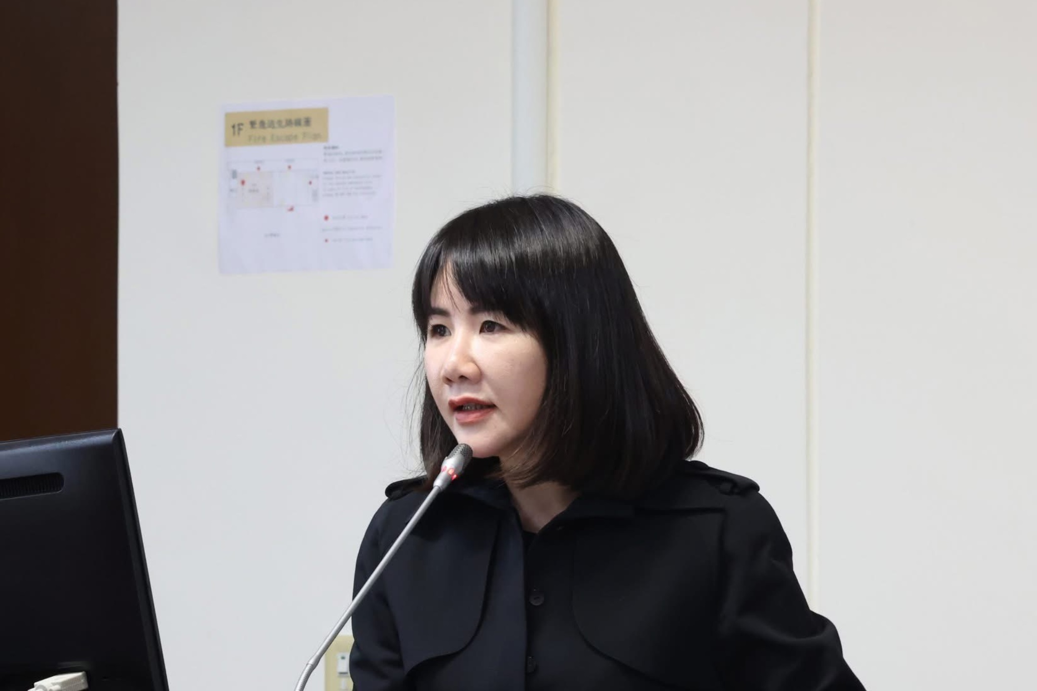 謝典霖父子遭羈押　謝衣鳯發聲：會關心父母
