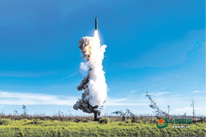 外媒又炒中國「導彈高鐵」！60噸洲際飛彈東風-41上高鐵？
