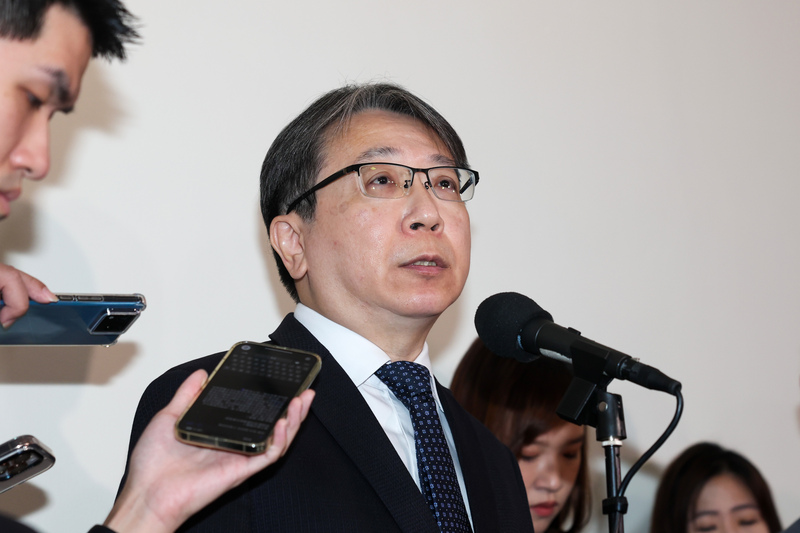 國安局長蔡明彥4日表示，有關南韓戒嚴的消息已在第一時間通報總統賴清德，將持續關注韓國情勢發展。圖/中央社