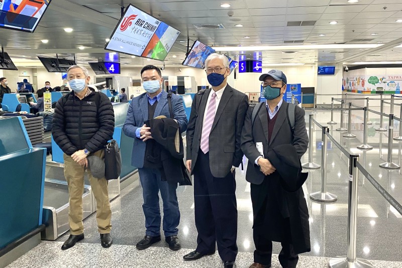 國民黨副主席夏立言（右二）定26日訪問大陸，圖為他於去年2月率團訪陸。圖/國民黨提供