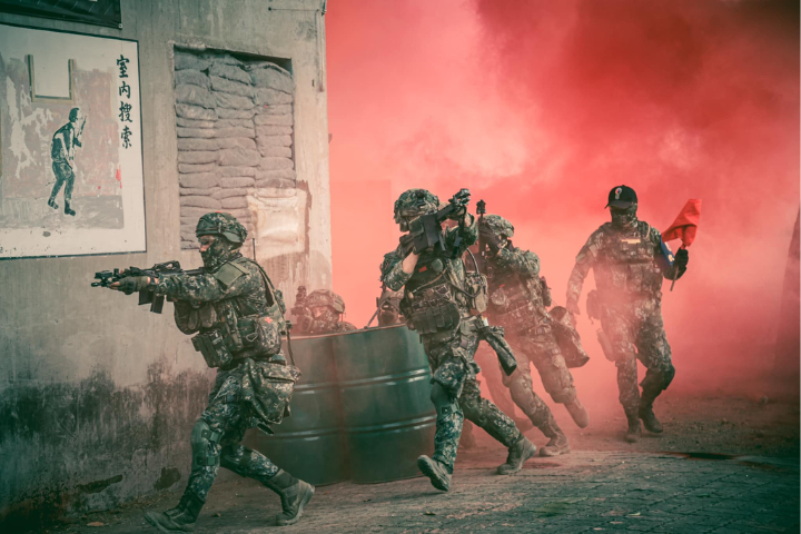 台灣首度大規模派送民防手冊　教民眾「遇敵應對」