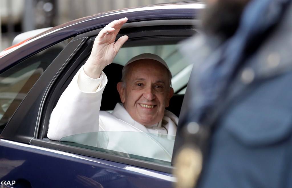教宗方濟各的烏克蘭舉白旗論引發軒然大波。圖/取自Vatican News