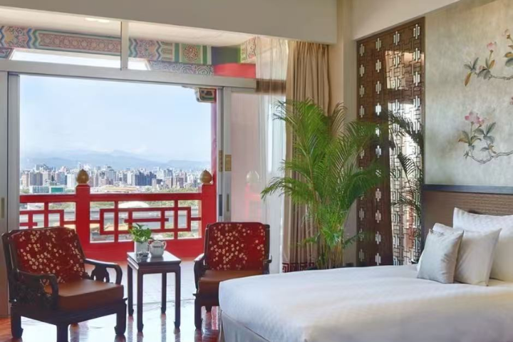 圓山把普發一萬元變大了！台北天際客房萬元有找  高雄市景房買二送二