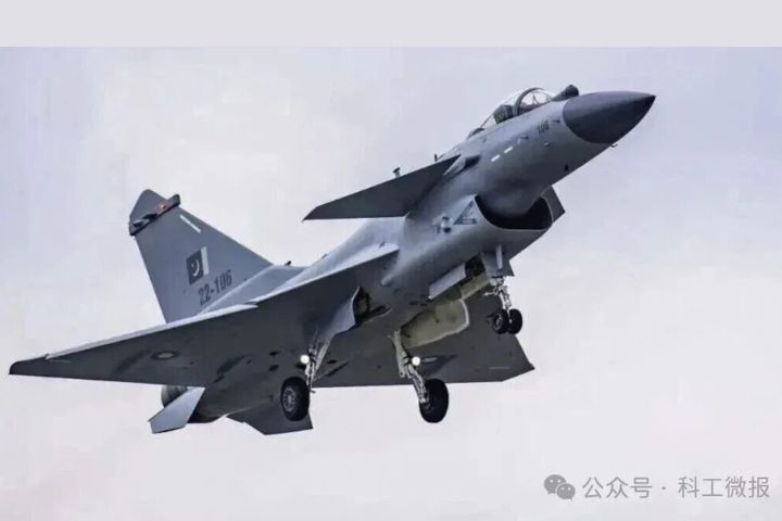 阿爾及利亞傳洽購陸殲-10CE、空警-500　有意引進運-20B