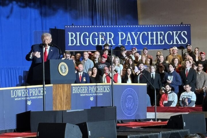 川普發表關於通膨談話　卻離題抱怨來自「骯髒國家」的移民