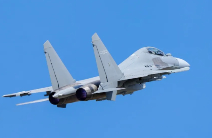 南海火藥味濃！共軍兵力直撲黃岩島　對美菲日澳聯巡「戰備亮劍」