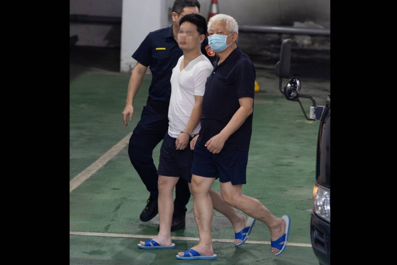 台北地檢署偵辦前民進黨黨工涉共諜案，10日依違反國安法等罪起訴黃取榮（前）等人，其中黃取榮涉洩漏國家機密給中國情工人員，檢方求處合計18年6月徒刑。圖/中央社