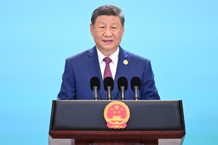 大陸國家主席習近平今天（1日）宣布，將對上合組織成員國無償提供人民幣20億元（86億新台幣）援助，未來三年透過銀行聯合體系新增發放人民幣100億元（430億新台幣）貸款。圖/取自新華社