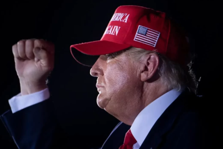 美國總統川普以美國再次偉大（MAGA）訴求重返白宮，也是施政為最高目標。圖/取自川普臉書
