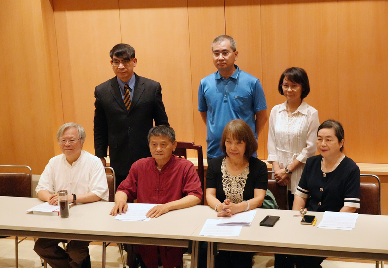 歷史新三自協會、中華語文教育促進協會、教改總體檢論壇13日在台北舉行記者會，邀請學者專家分析現行教育政策的利弊得失，也呼籲將上任的總統當選人賴清德召開教育國是會議。圖/中央社