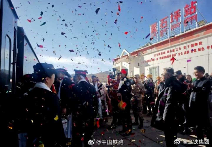海拔4721公尺　青藏鐵路最高客運站啟用　雁石坪告別19年「過站不停」