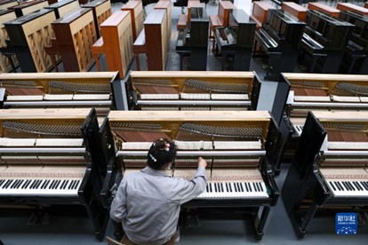 大陸鋼琴銷量下跌嚴重。圖/取自新華社