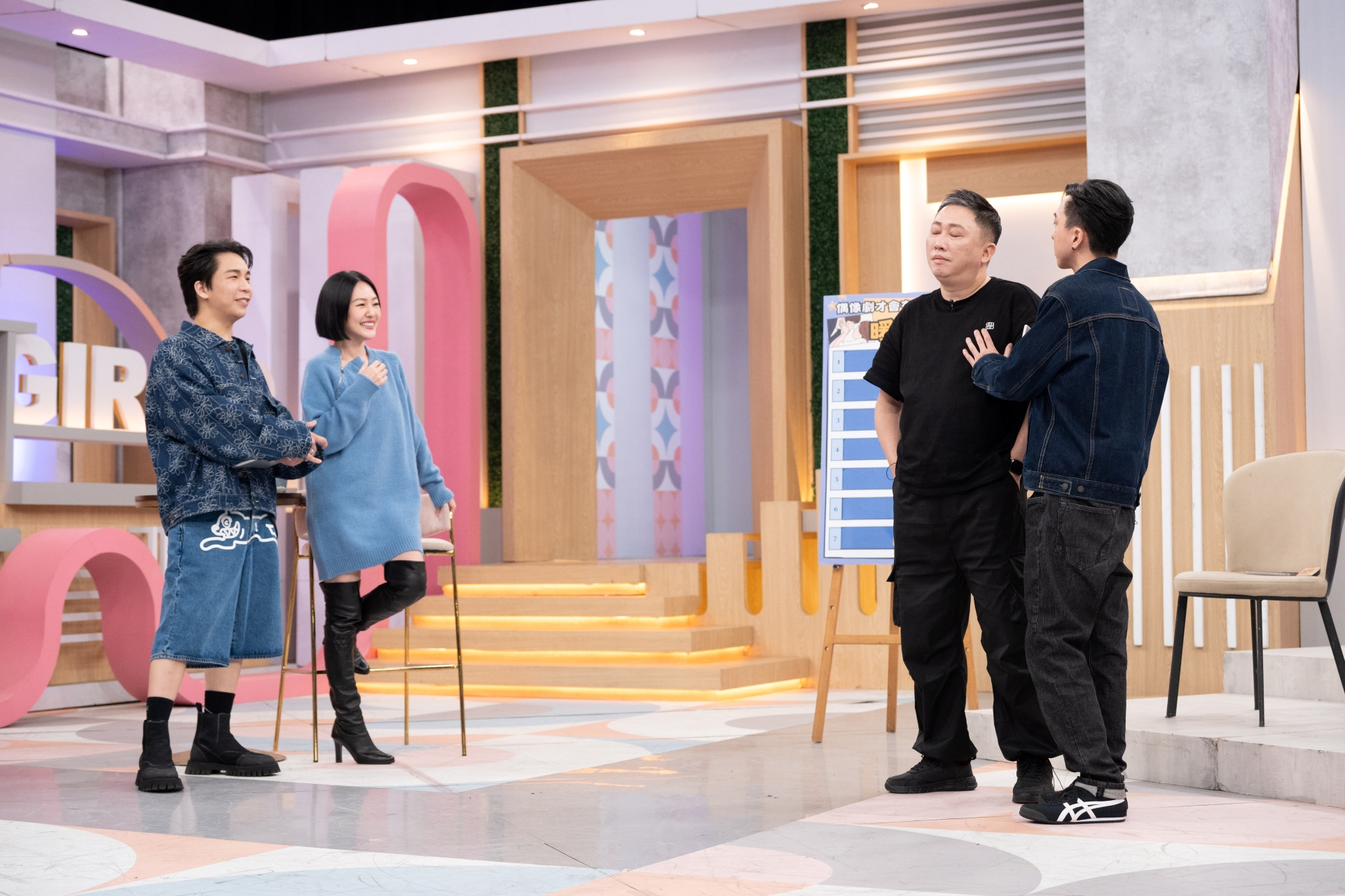趙正平於今年3月與小22歲空姊女友登記結婚，更於8月曬出超音波照，宣布成為新手爸爸後變身暖男，讓小S驚呼不可思議。圖/東森綜合台提供