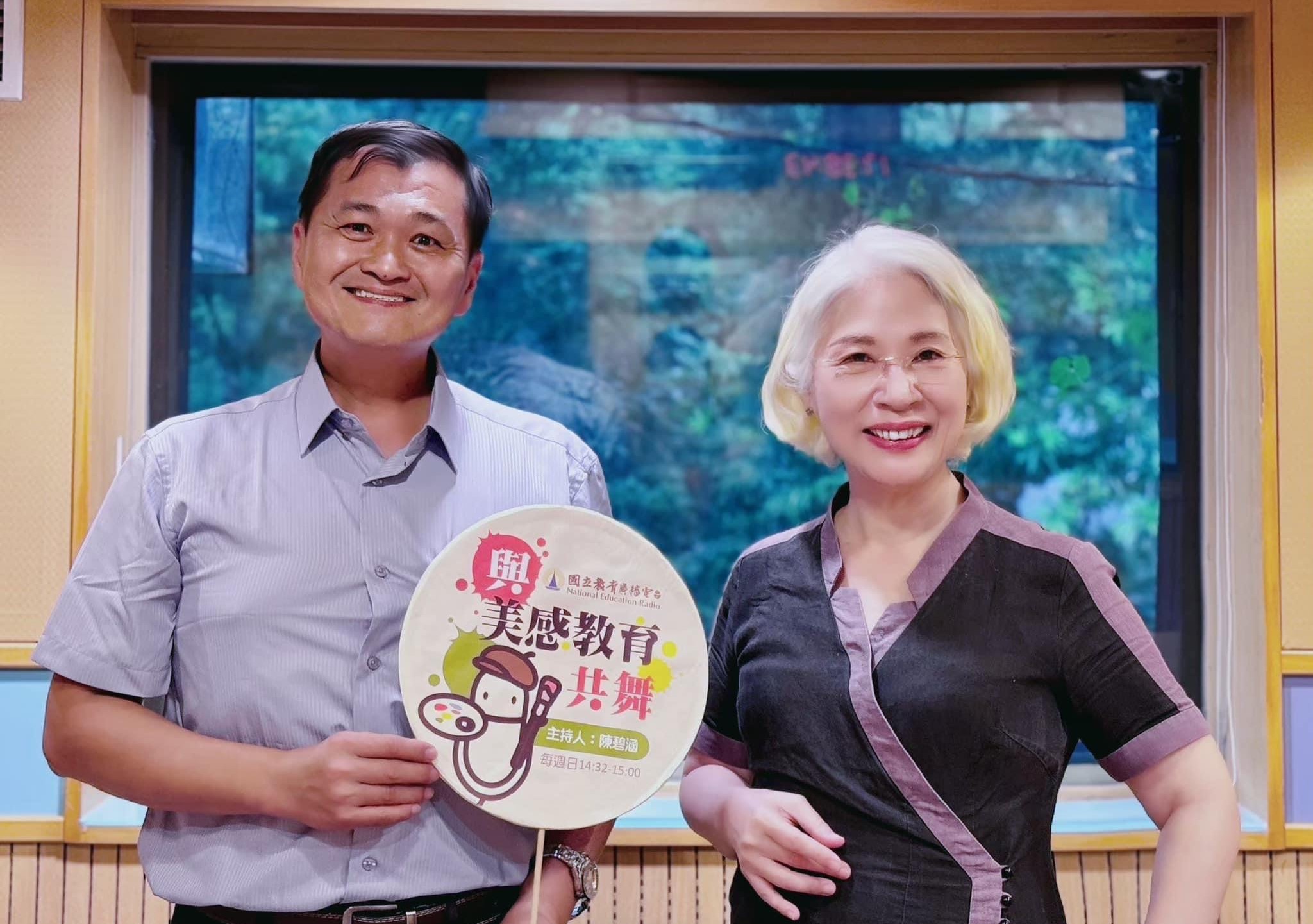 陳碧涵博士（右）專訪台南市樹人國小黃世忠校長。圖/取自陳碧涵臉書