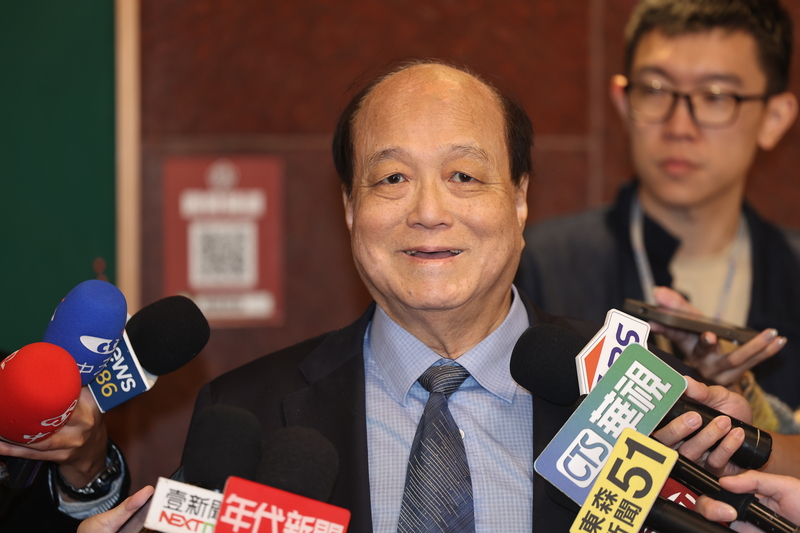 環境部長彭啓明10日表示，盼核安會在核電再運轉審查負起更多責任。核安會主委陳明真（圖）11日表示，輻射對環境影響評估本就是核安會責任，核安會對此會負起全部責任；被問及本身是否希望有環評，他說，依法應由台電請環境部評估。圖/中央社