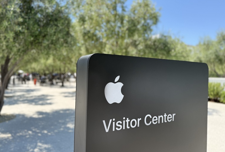 蘋果公司加州總部Apple ParK。在川普關稅的壓力下，蘋果宣布未來4年在美國投資5000億美元，支持美國製造業和創新，並創造2萬個就業機會。圖/中央社