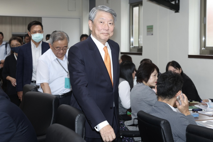 對於台美關稅談判進度，經濟部長郭智輝7日在立院僅稱「還在談判」，未透露太多情況。圖/中央社