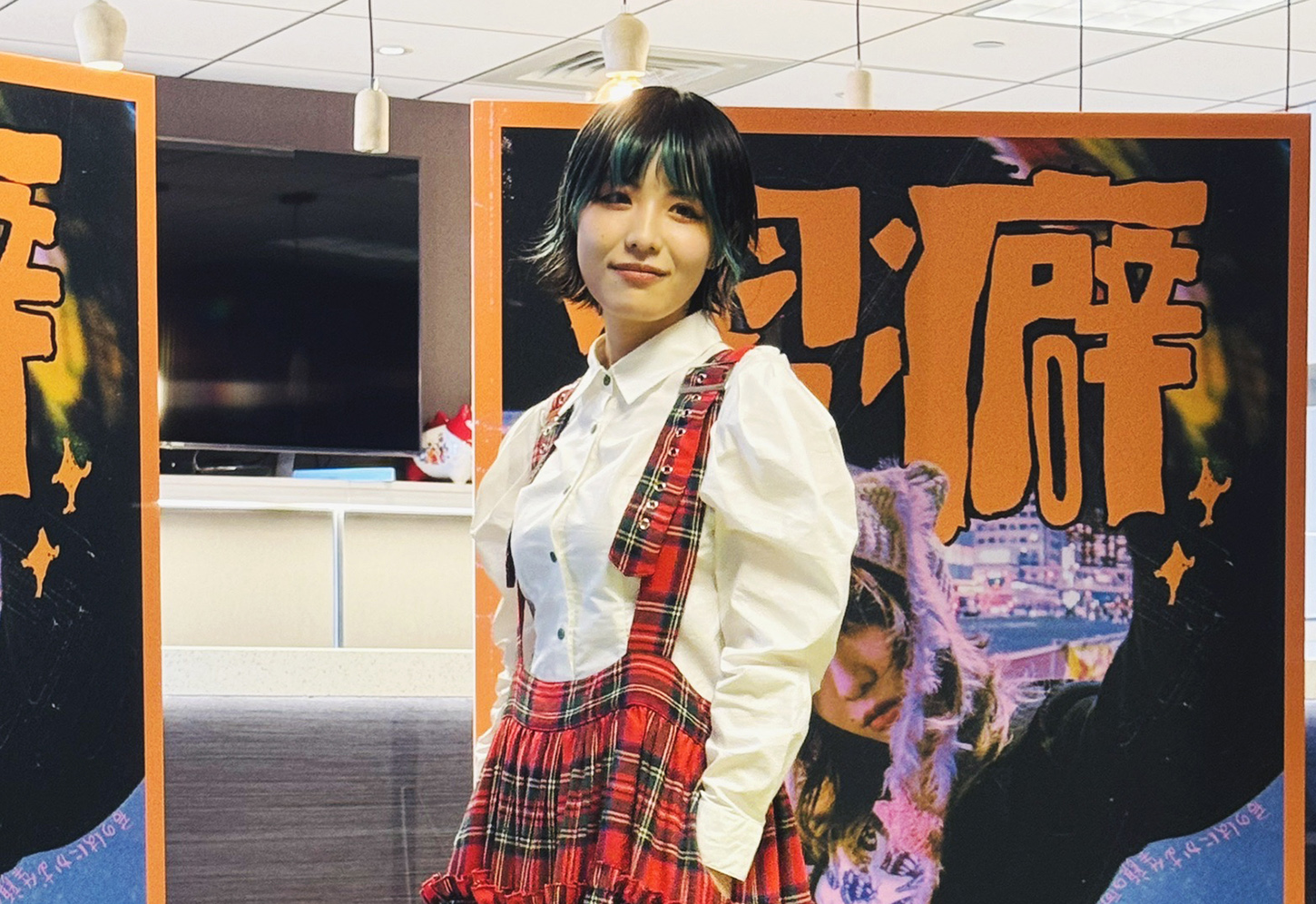 曾在《明日之子》選秀聲名大噪的創作偶像李澤瓏，近日來台宣傳新單曲〈習癖〉。圖/avex taiwan提供