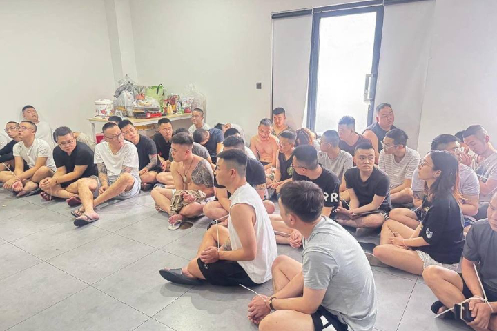 柬埔寨當局近日展開大規模行動，16日在詐騙據點逮捕包括75名台灣人、24名大陸人和1名越南人在內的嫌犯。圖/取自柬中時報
