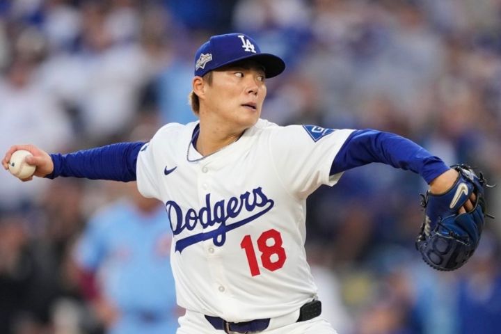 4局上山本遇到亂流，先被施瓦伯掃出追平全壘打，之後連丟3分。圖/取自mlbjapan