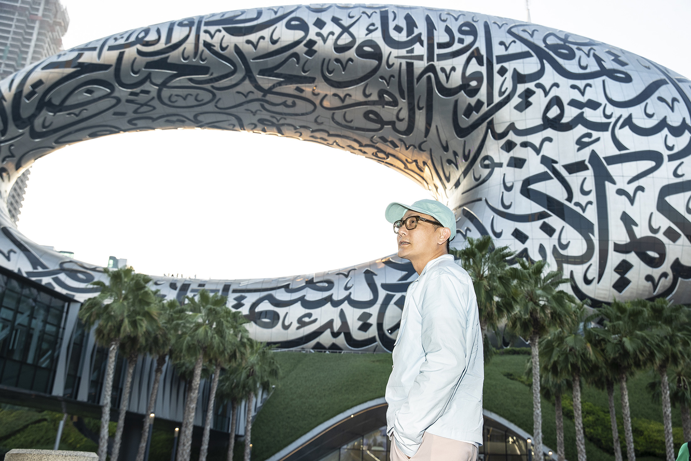 張信哲杜拜演唱會獲外媒報導認證杜拜開唱第一位華語歌手。圖/潮水音樂提供