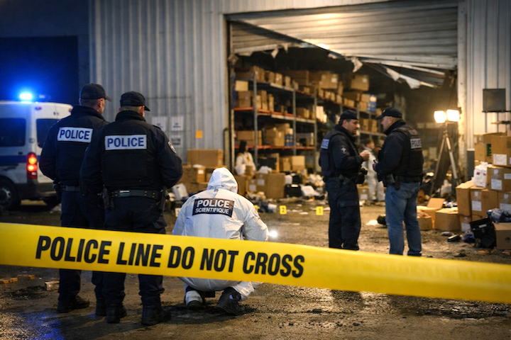 京東巴黎倉庫失竊，警方已經展開調查。示意圖。圖/AI生成