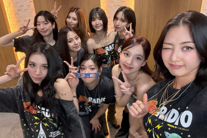 南韓人氣女團TWICE出道10年終於宣佈來台開演唱會。圖/取自TWICE IG