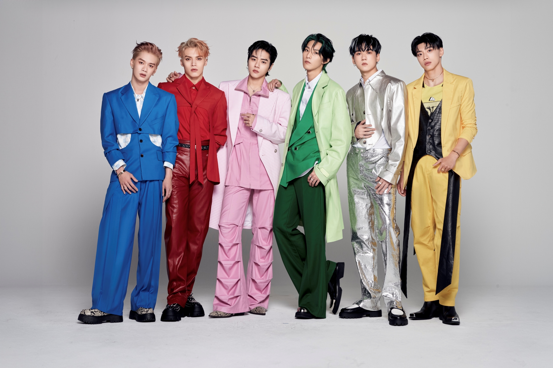 男團Ozone在新單曲〈World Top〉上架之時，驚喜公布將在8/3首次登上台北小巨蛋舉行萬人大型售票演唱會。圖/索尼音樂提供