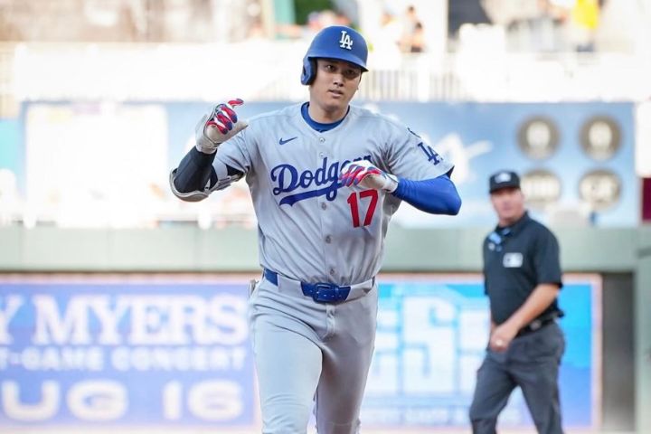 道奇與皇家3連戰第一仗，大谷翔平擊出本季第29發全壘打為道奇助威。圖/取自道奇 IG