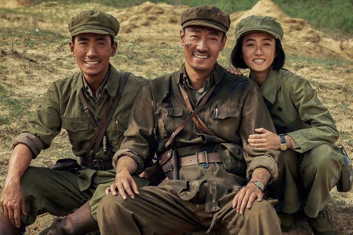 《志願軍3》延續了系列大場面拍攝，但更注重人物命運的書寫。圖/取自劇照
