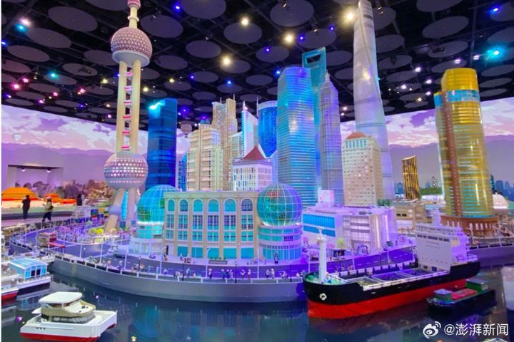 上海樂高樂園是全球第13座，也是規模最大的樂高主題樂園。圖/取自澎派新聞微博