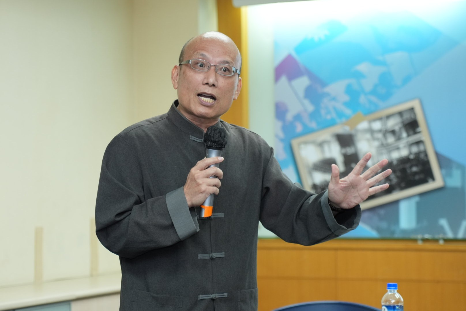 嘉義大學教授吳昆財表示，無論從地理、從學術分析，台灣絕不可能是南島語系的發源地。圖/記者陳思豪攝