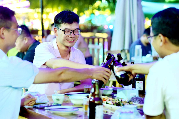 啤酒憑借即時性、便攜性和夜間消費特點，成為大陸即時配送市場的核心商品之一。圖/取自中國酒業新聞網
