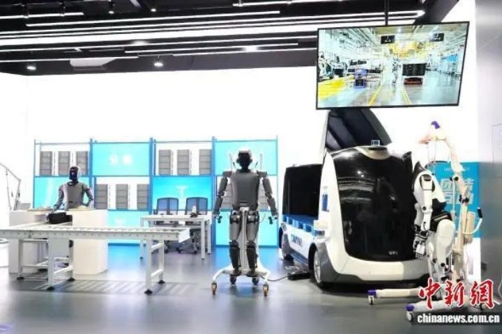北京亦莊的全球首家體現智慧「機器人4S店」。圖/取自中新網