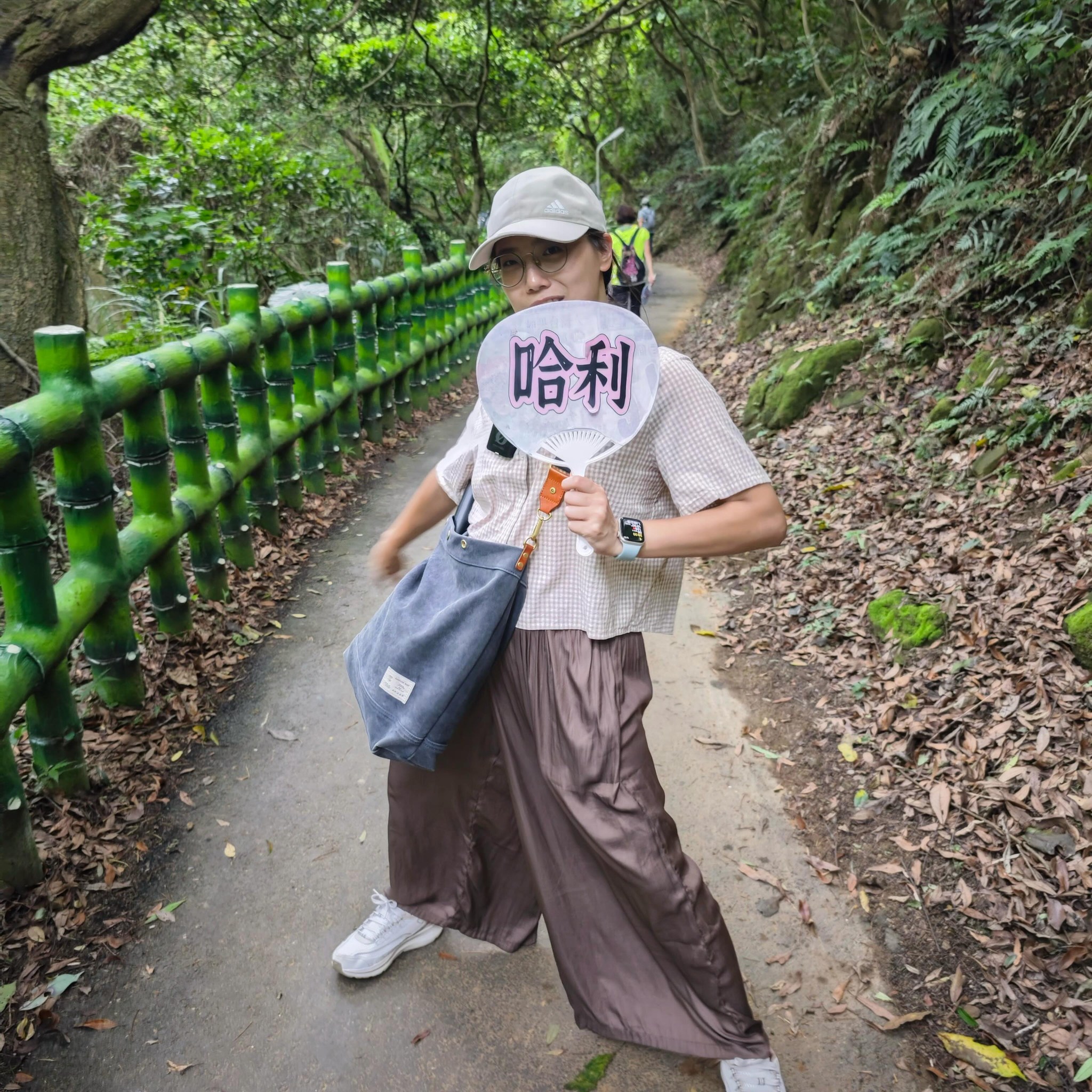 Youtuber孫女以介紹冷門車站、冷門景點聞名，最近她介紹一個365天都在免費郊遊的臉書社團後，社員人數狂漲。圖/取自孫女IG